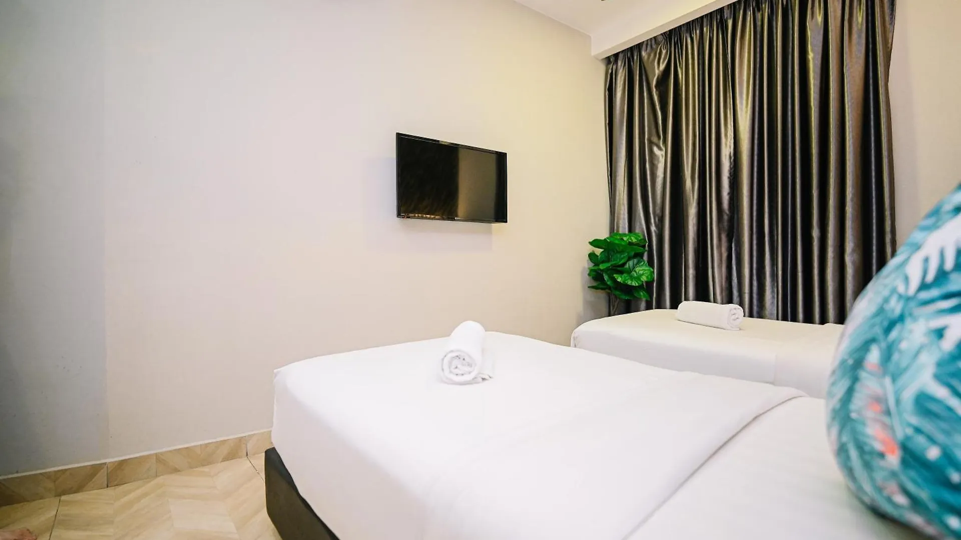 Swing & Pillows - Tar Umt Setapak Kuala Lumpur Malezja